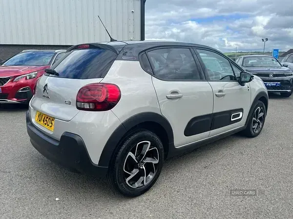 Used Citroën C3 PureTech 82 HP (60 kW) 2022 Beige Hatchback