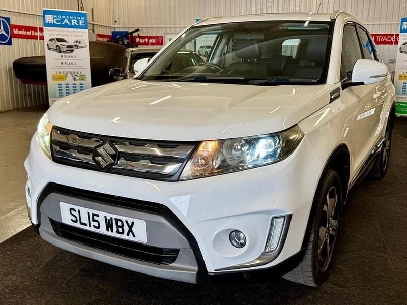 Second-hand Suzuki Vitara SZ5 120 CP (88 kW) 2015 Alb SUV