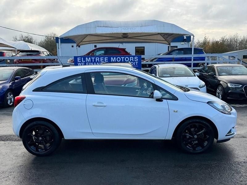 Used Vauxhall Corsa SRi 75 HP (55 kW) 2019 White Hatchback
