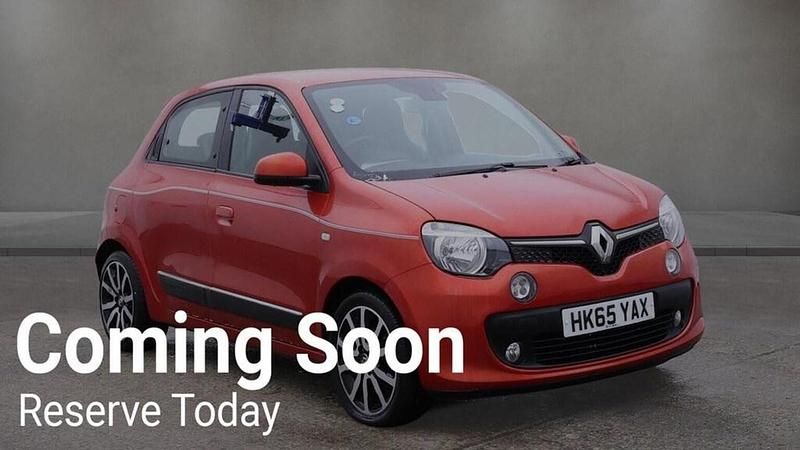 Red Used 2015 Renault Twingo Dynamique Hatchback | £3,695 (Fair price) - Image 1/4