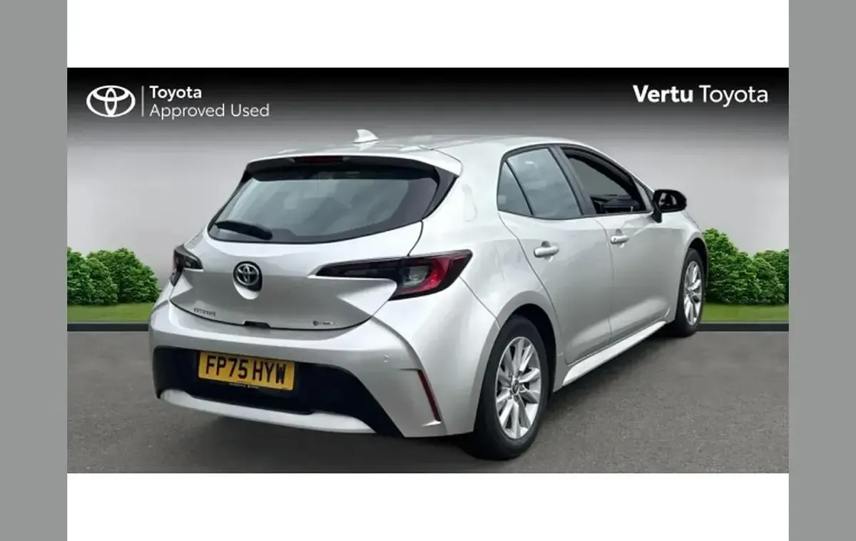 Used Toyota Corolla 196 HP (144 kW) 2025 Silver Hatchback