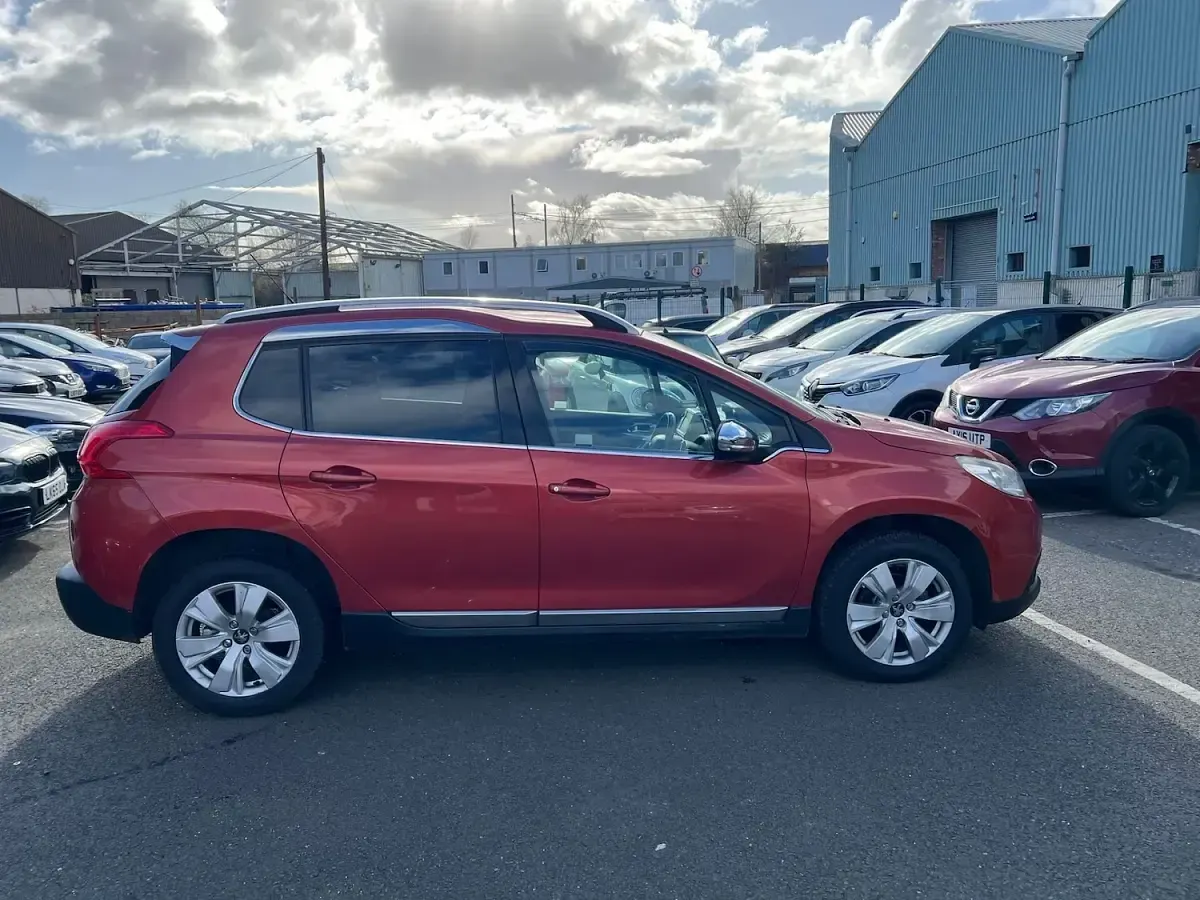 Used Peugeot 2008 Allure 92 HP (67 kW) 2014 Red SUV