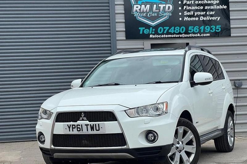 White Used 2011 Mitsubishi Outlander SUV | £4,099 (Fair price) - Image 1/1