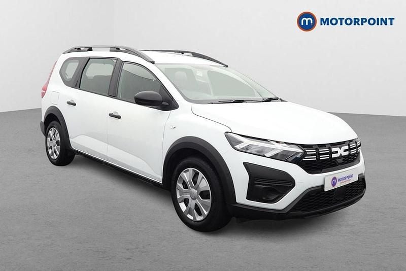 White Used 2023 Dacia Jogger Essentiel MPV | £12,999 (Fair price) - Image 1/4