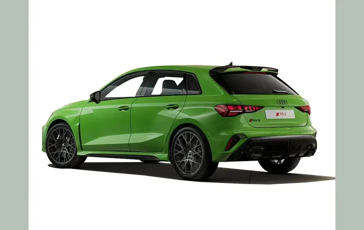 Ny Audi RS3 Comfort 400 HK (294 kW) 2026 Grön Sedan