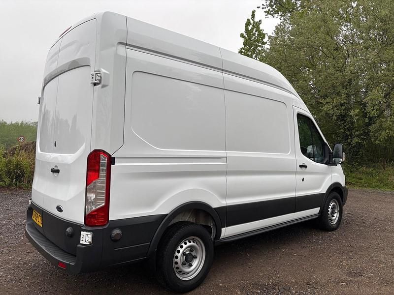 Used Ford Transit 130 HP (95 kW) 2019 White Van