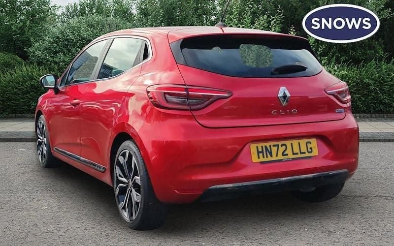 Used Renault Clio V SE 140 HP (102 kW) 2022 Red Hatchback