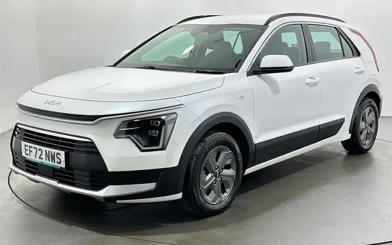 Used Kia Niro 141 HP (103 kW) 2023 White SUV