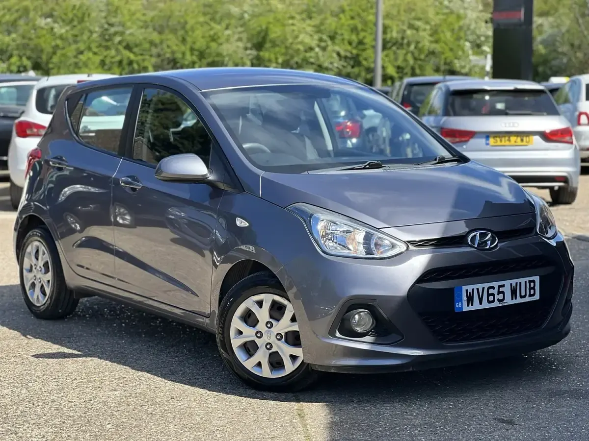 Used Hyundai i10 SE 87 HP (63 kW) 2015 Grey Hatchback