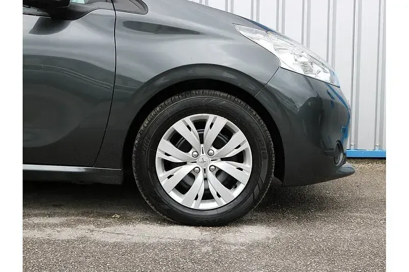 Used Peugeot 208 Access 2016 Grey Hatchback
