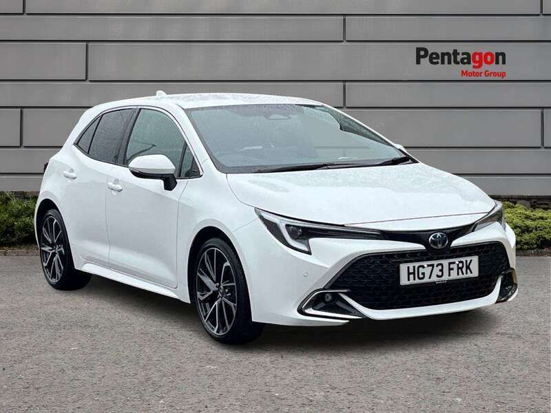 White Used 2024 Toyota Corolla Hatchback | £22,777 (A bit pricey) - Image 1/4
