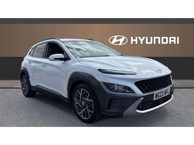 White Used 2022 Hyundai Kona Premium SUV | £16,559 (Fair price) - Image 1/4