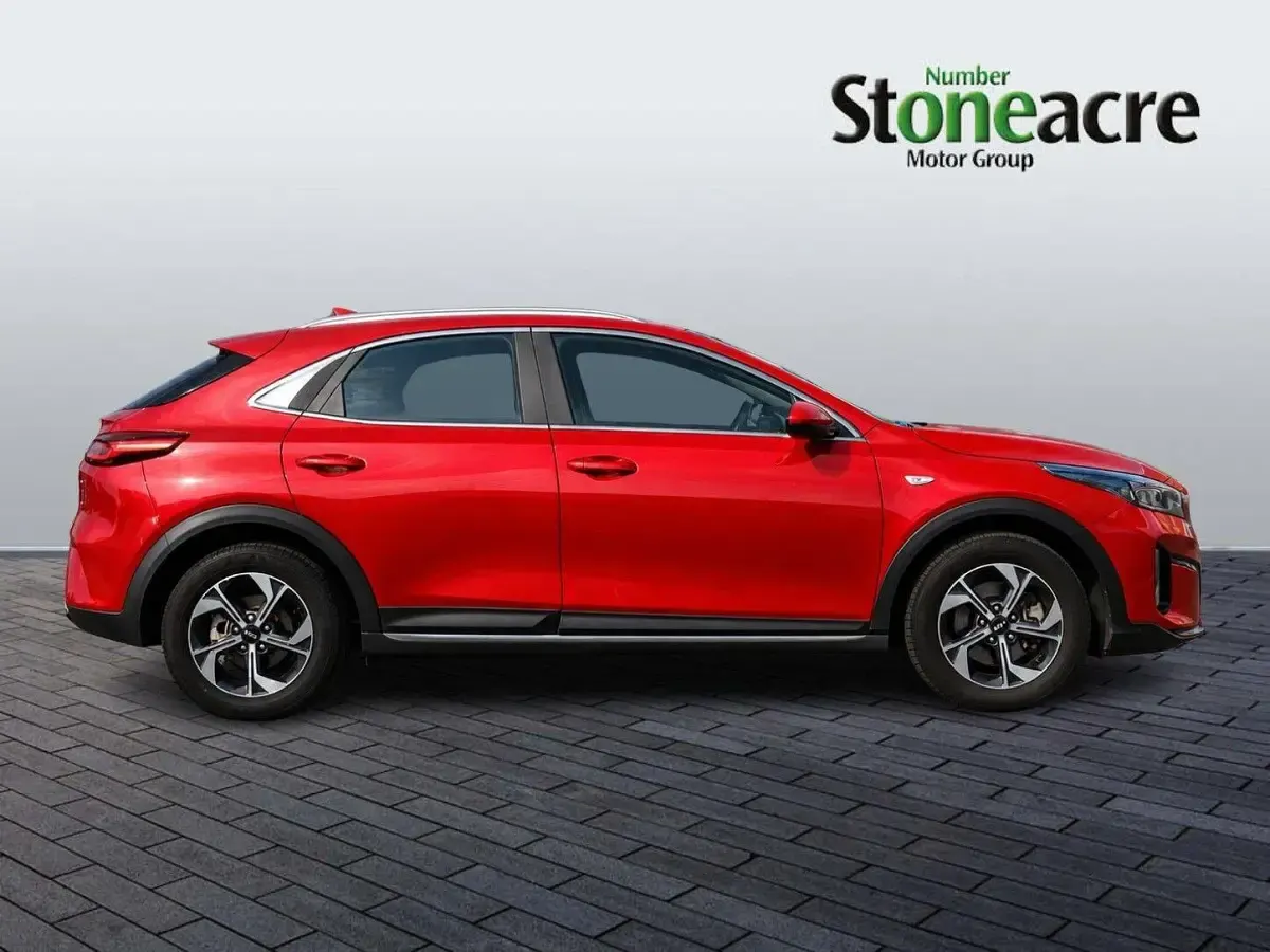 Used Kia XCeed 158 HP (116 kW) 2023 Red SUV