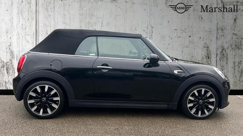 Used Mini Cooper Exclusive 134 HP (98 kW) 2019 Black Hatchback