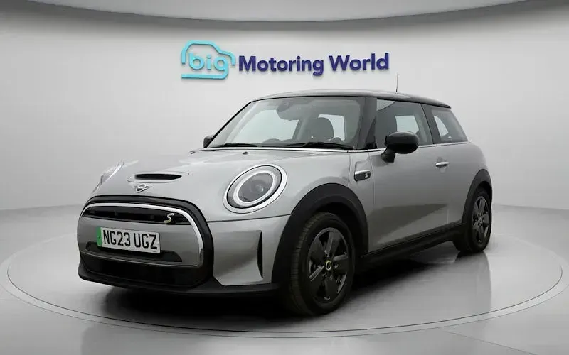 Used Mini Cooper S Level 1 135 kW (184 HP) 2023 Silver Hatchback