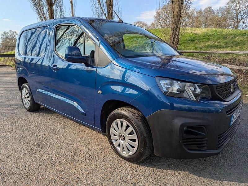 Blue Used 2020 Peugeot Partner Van | £7,699 (Fair price) - Image 1/4