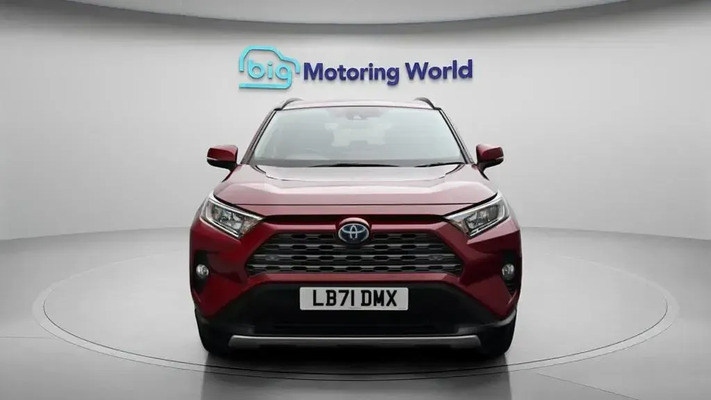 Used Toyota RAV4 Hybrid Design 222 HP (163 kW) 2021 Red SUV