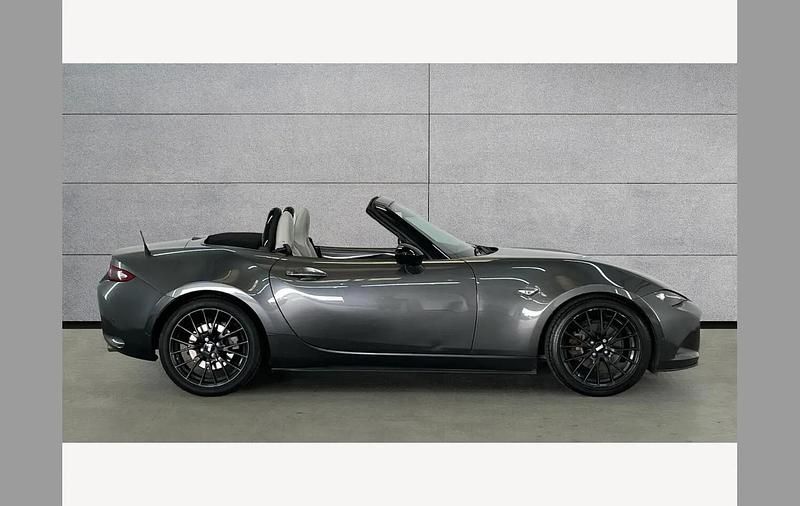 Used Mazda MX5 Inclusive 184 HP (135 kW) 2022 Grey Cabriolet