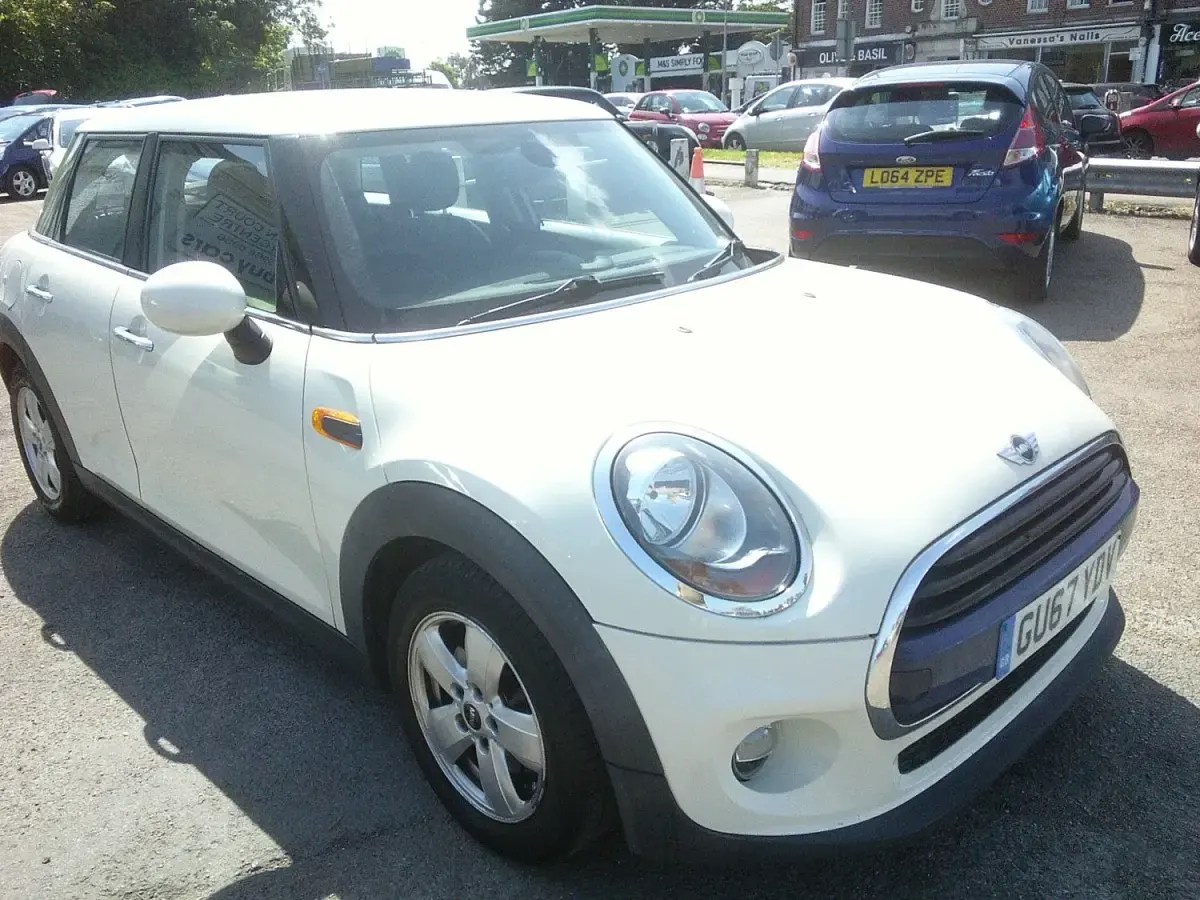 Usado Mini Cooper Hatch 2017 Blanco Utilitario
