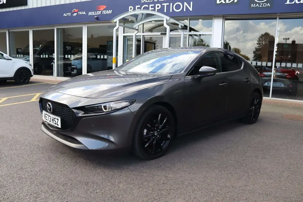 Used Mazda 3 Exclusive-Line 2024 Machine grey Hatchback