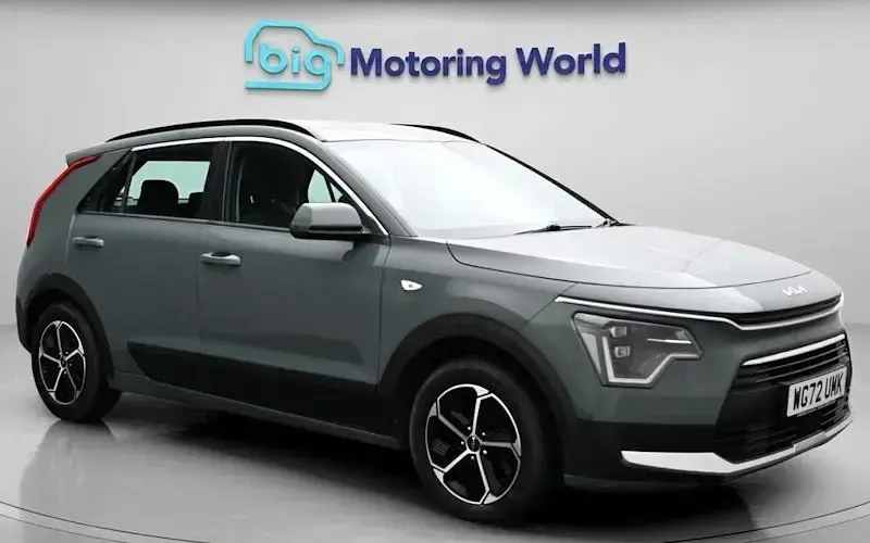 Gebraucht Kia Niro 141 PS (103 kW) 2023 SUV