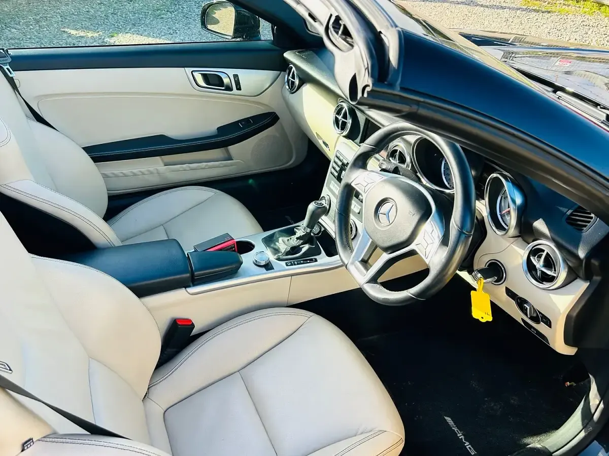 Used Mercedes SLK250 AMG 204 HP (150 kW) 2012 Black Cabriolet