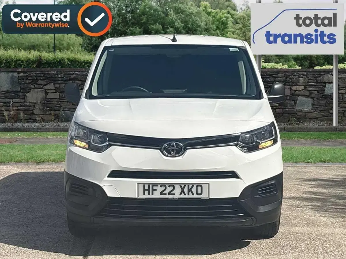 Used Toyota Proace Active 120 HP (88 kW) 2022 White MPV