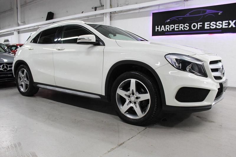 Used Mercedes GLA220 AMG line 177 HP (130 kW) 2016 White SUV