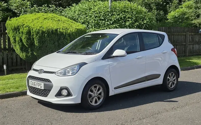 Used Hyundai i10 Premium 87 HP (63 kW) 2016 Hatchback