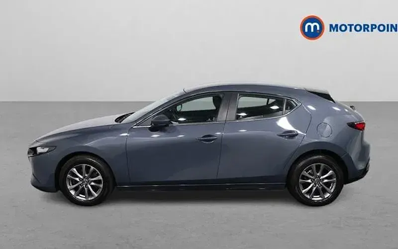 Usado Mazda 3 122 CV (89 kW) 2022 Gris Utilitario