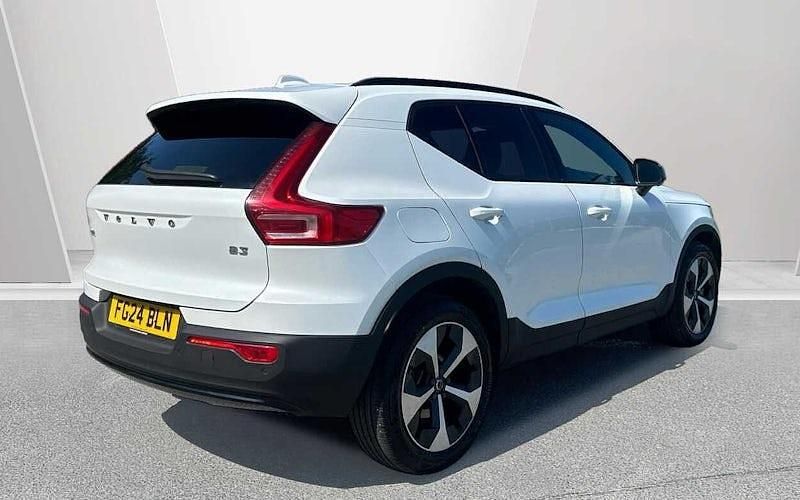 Used Volvo XC40 Plus 163 HP (119 kW) 2025 SUV