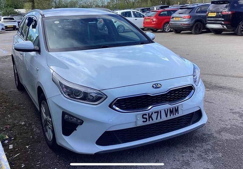White Used 2021 Kia Ceed Sportswagon 2 Estate | £8,500 (Fair price) - Image 1/4