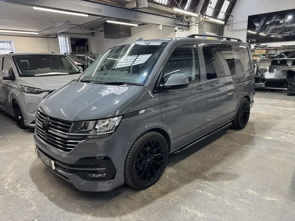 Used VW Transporter Highline 160 HP (117 kW) 2021 Grey Van