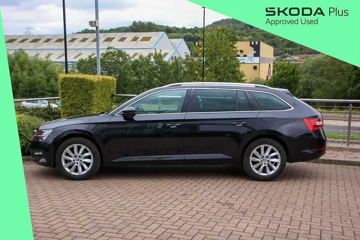 Used Skoda Superb SE Technology 160 HP (117 kW) 2024 Black magic pearl effect Estate