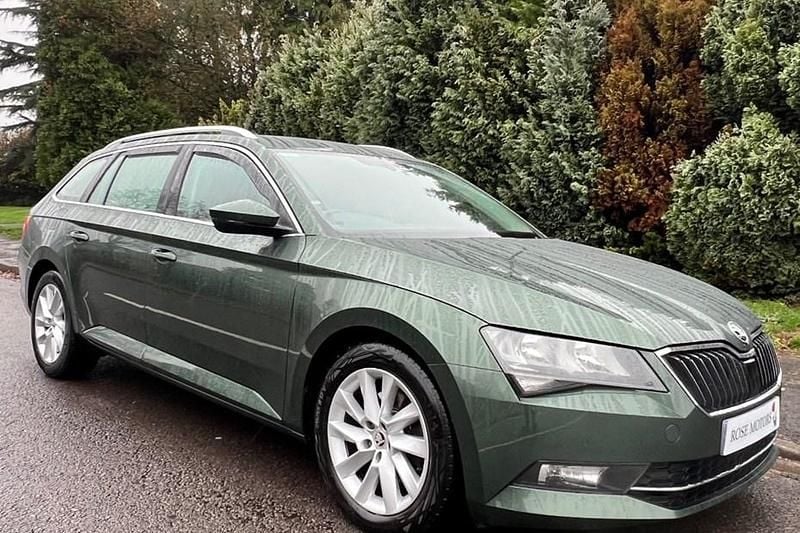 Green Used 2019 Skoda Superb SE Estate | £7,995 (Fair price) - Image 1/1