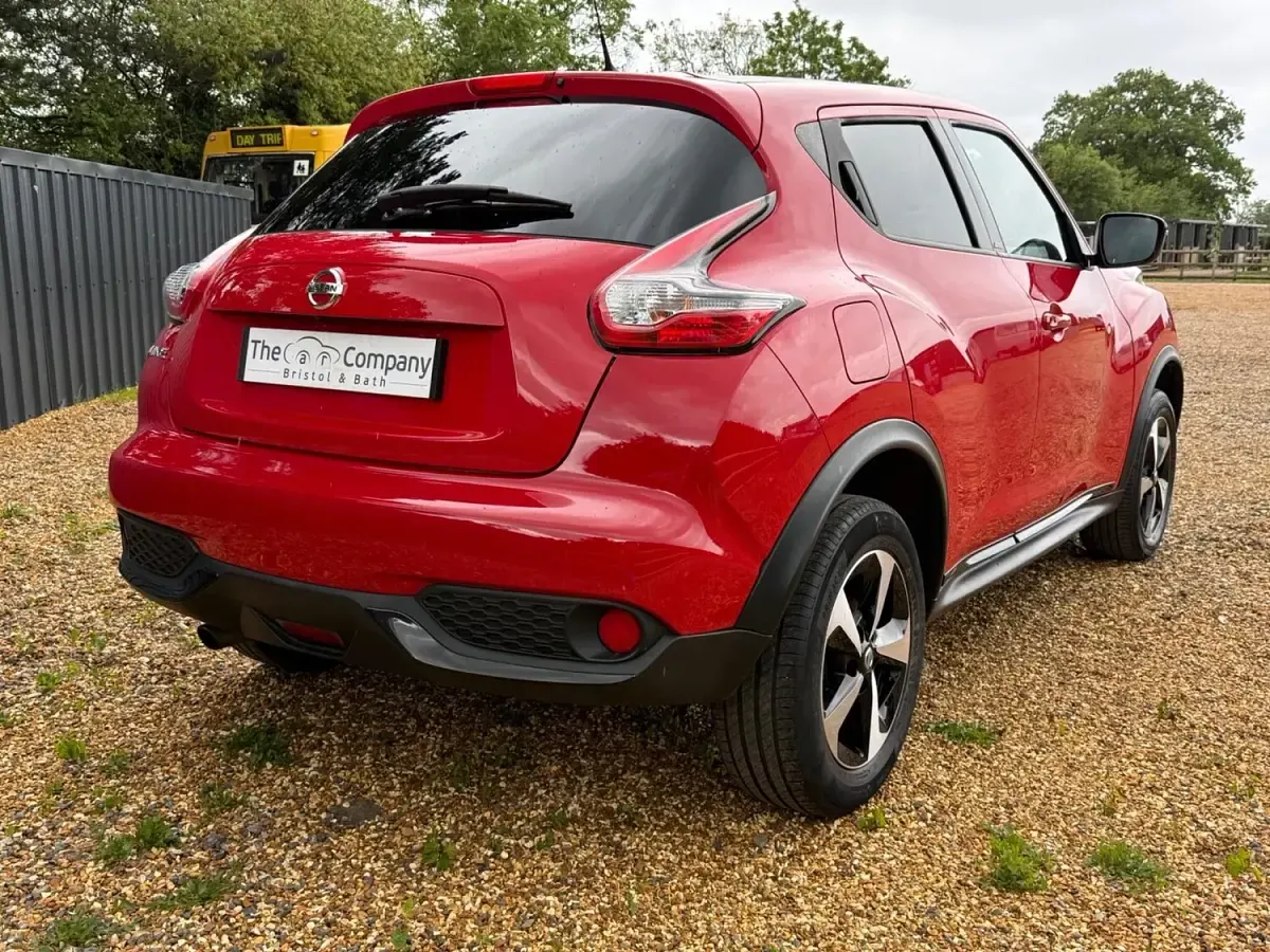 Used Nissan Juke 112 HP (82 kW) 2019 Red SUV