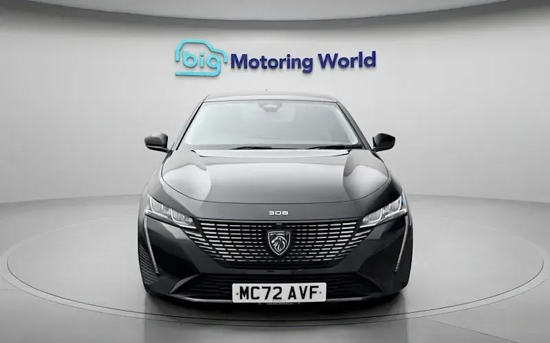Used Peugeot 308 SW Allure Premium 131 HP (96 kW) 2023 Black Estate