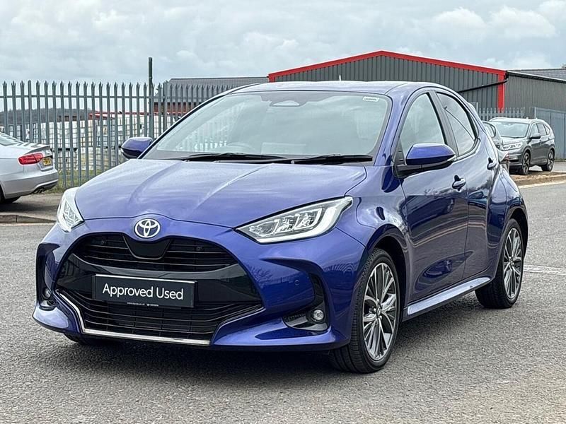 Used Toyota Yaris Hybrid 2024 Blue Hatchback