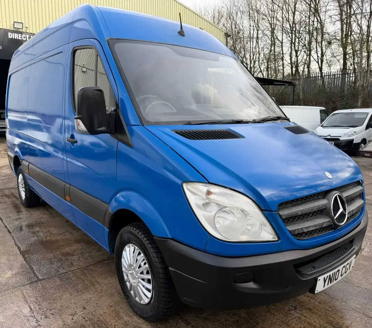 Używany Mercedes Sprinter 88 KM (64 kW) 2010 Niebieski Van
