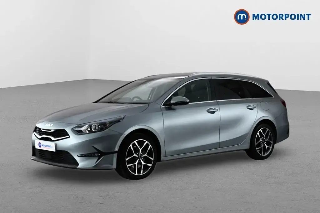 Używany Kia Ceed 2022 Srebrny Hatchback