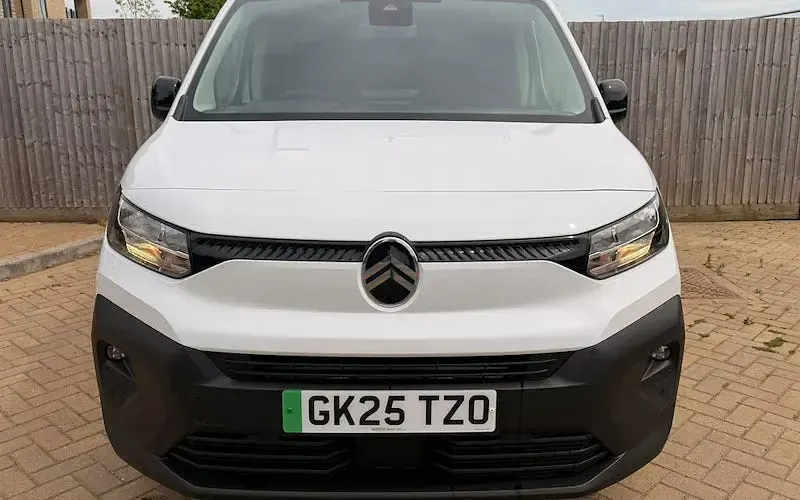 Used Citroën e-Berlingo 100 kW (136 HP) 2026 MPV