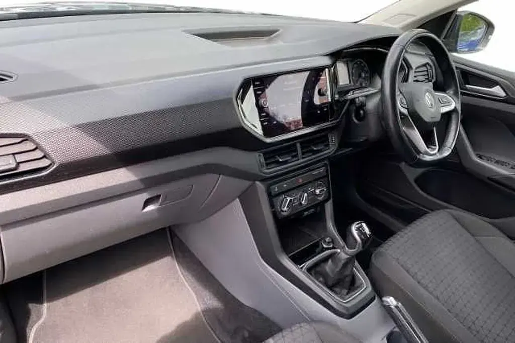 Usado VW T-Cross 115 HP (84 kW) 2020 Preto SUV