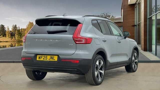 Used Volvo XC40 Plus 161 HP (118 kW) 2025 SUV