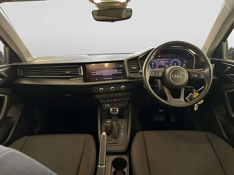 Used Audi A1 Advanced 110 HP (80 kW) 2023 Black SUV