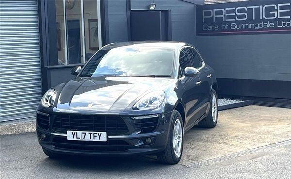 Agate grey metallic with black leather Used 2017 Porsche Macan SUV | £24,950 (Fair price) - Image 1/1