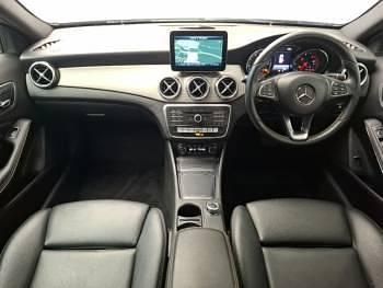 Used Mercedes GLA200 Premium Plus 136 HP (100 kW) 2017 Silver SUV