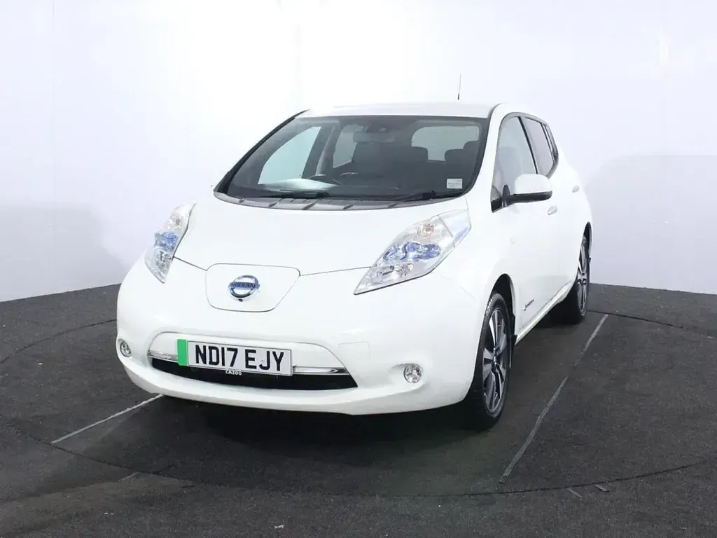 Used Nissan Leaf Tekna 80 kW (109 HP) 2017 Hatchback