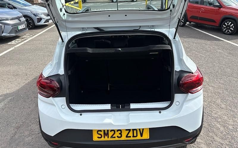 Gebraucht Dacia Sandero Essentiel 91 PS (66 kW) 2025 Kleinwagen