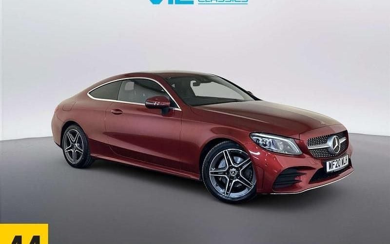 Begagnad Mercedes C220 AMG Line Premium 194 HK (142 kW) 2020 Sportkupé
