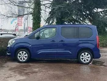Used Vauxhall Combo 100 kW (136 HP) 2022 Blue MPV